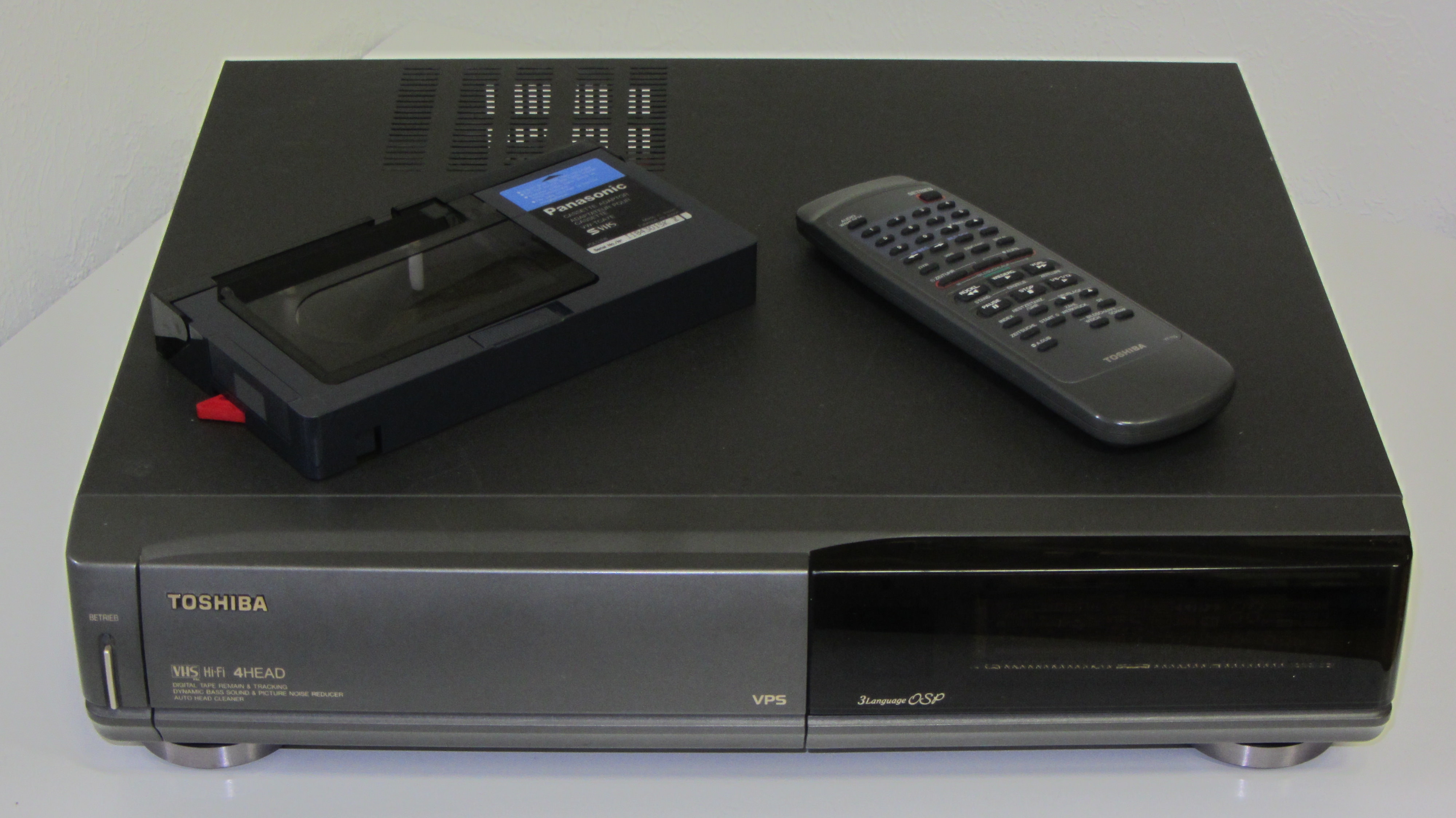 toshiba_vhs_v-711g