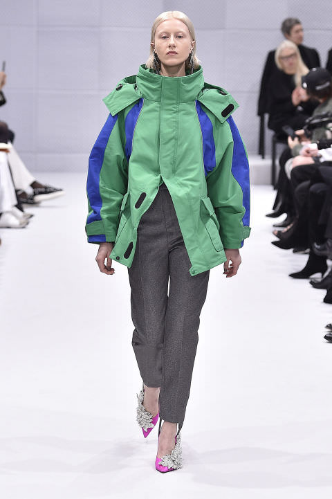elle-winter-trends-balenciaga-ski-jacketgettyimages-514013510