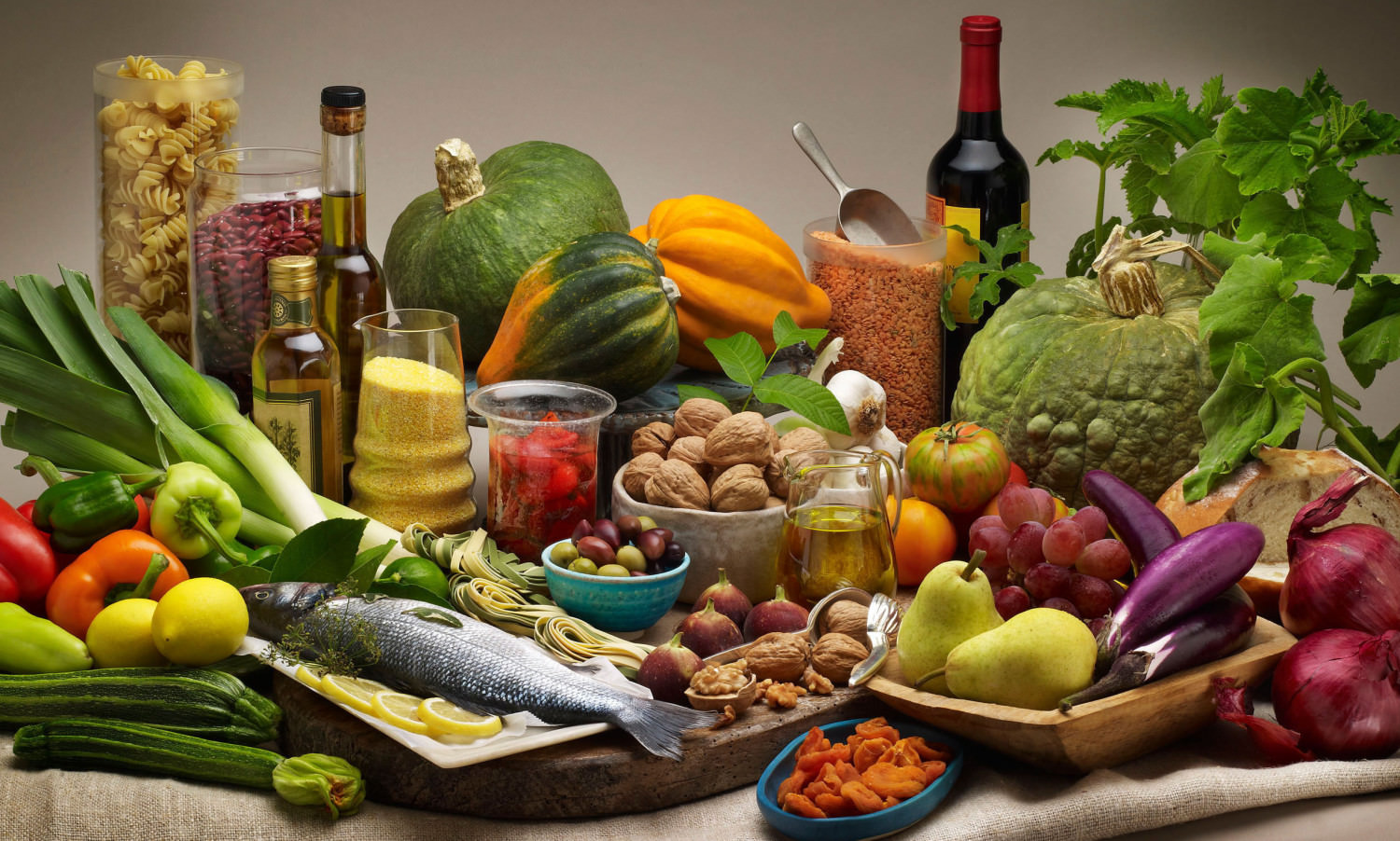 Primary Prevention of Cardiovascular Disease with a Mediterranean Diet with Walnuts.  (PRNewsFoto/California Walnut Commission)