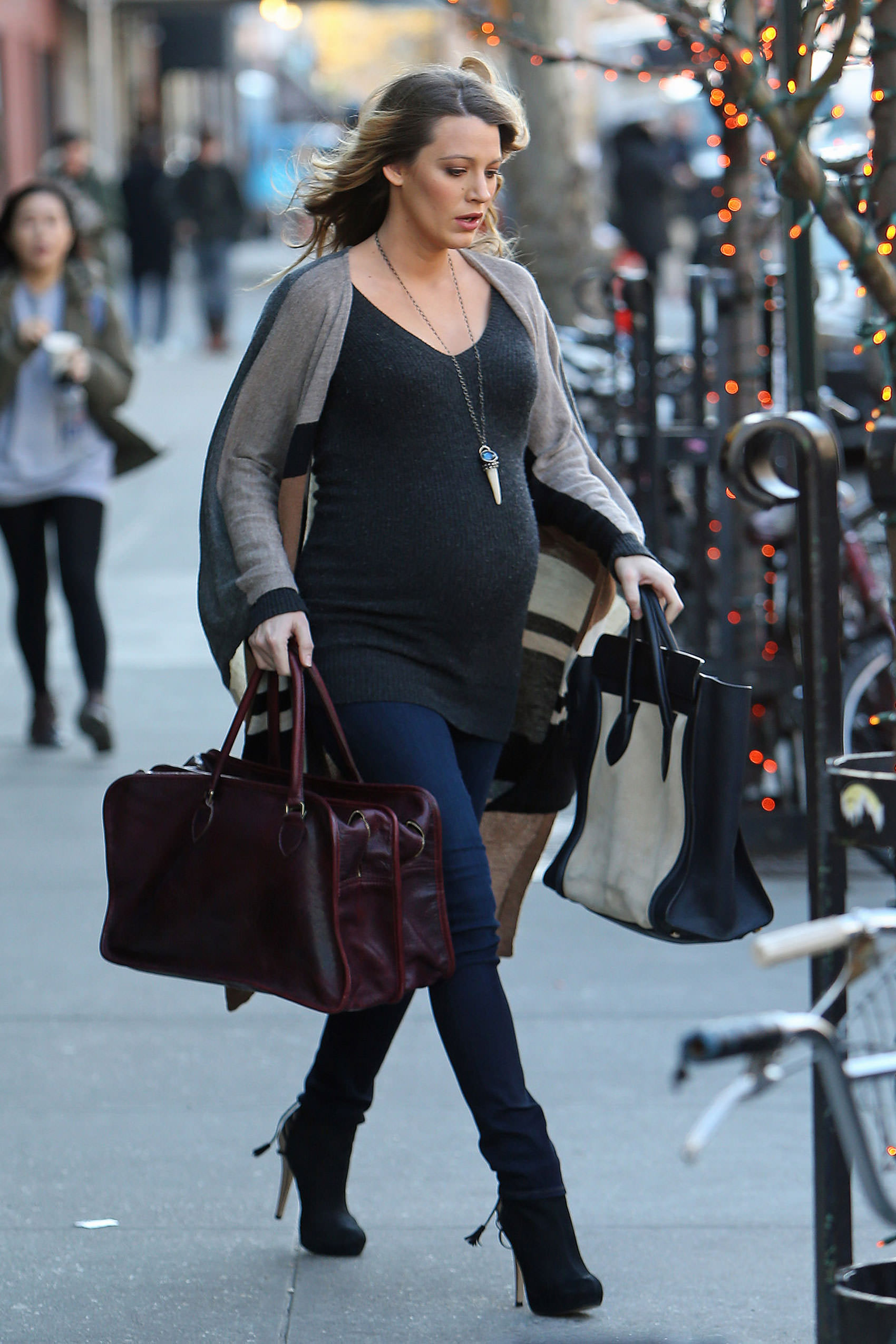 54bc28755e5c1_-_hbz-blake-lively-01