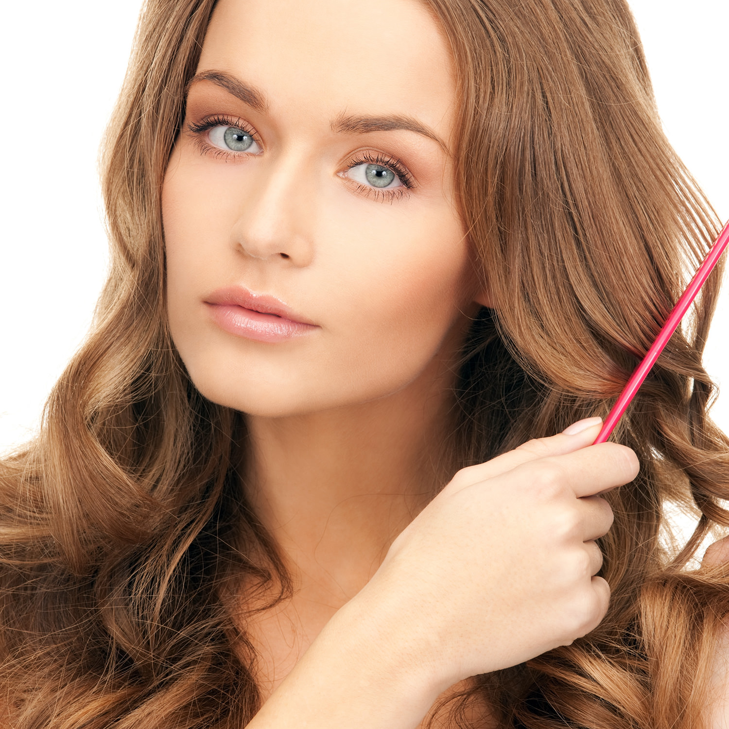 brunette-comb-hair