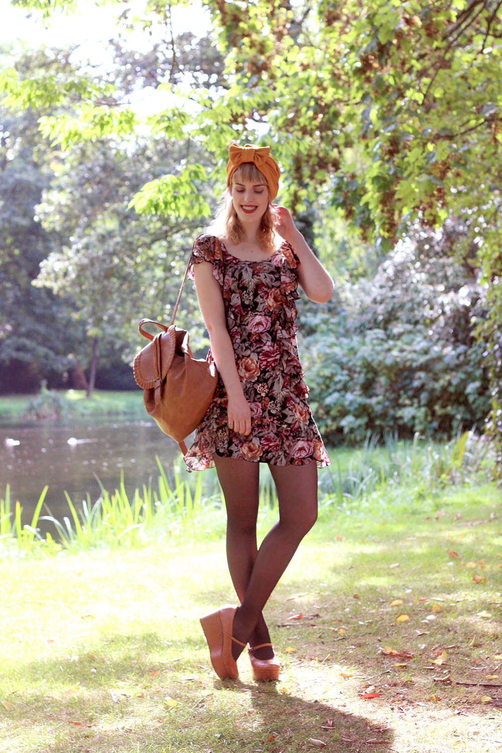 Retro-romantic-look-HM-floral-dress-Sacha-platform-Mary-Janes-wedges-turban-vintage-style-fashion-blog