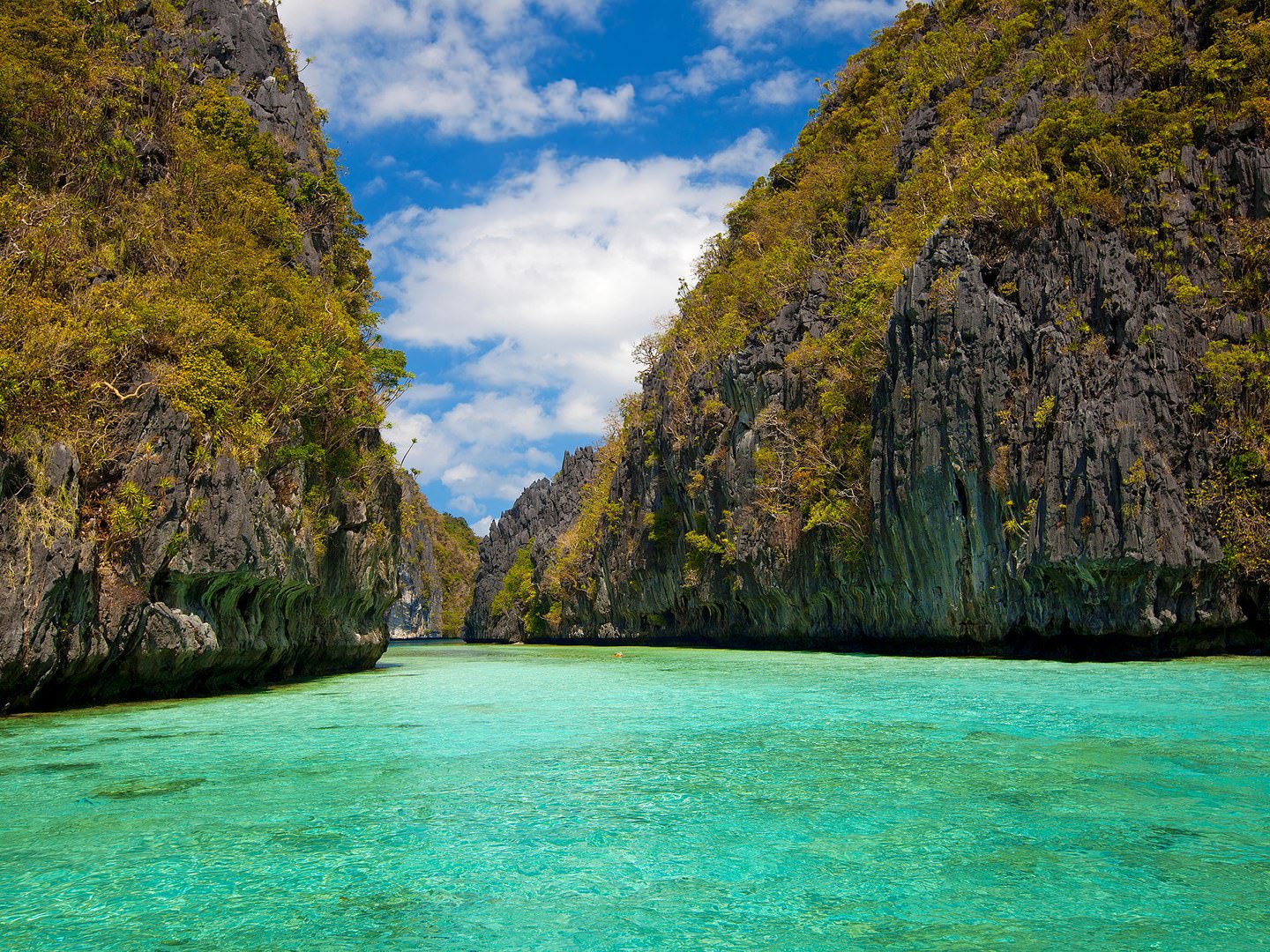 El-Nido-Palawan-cr-alamy