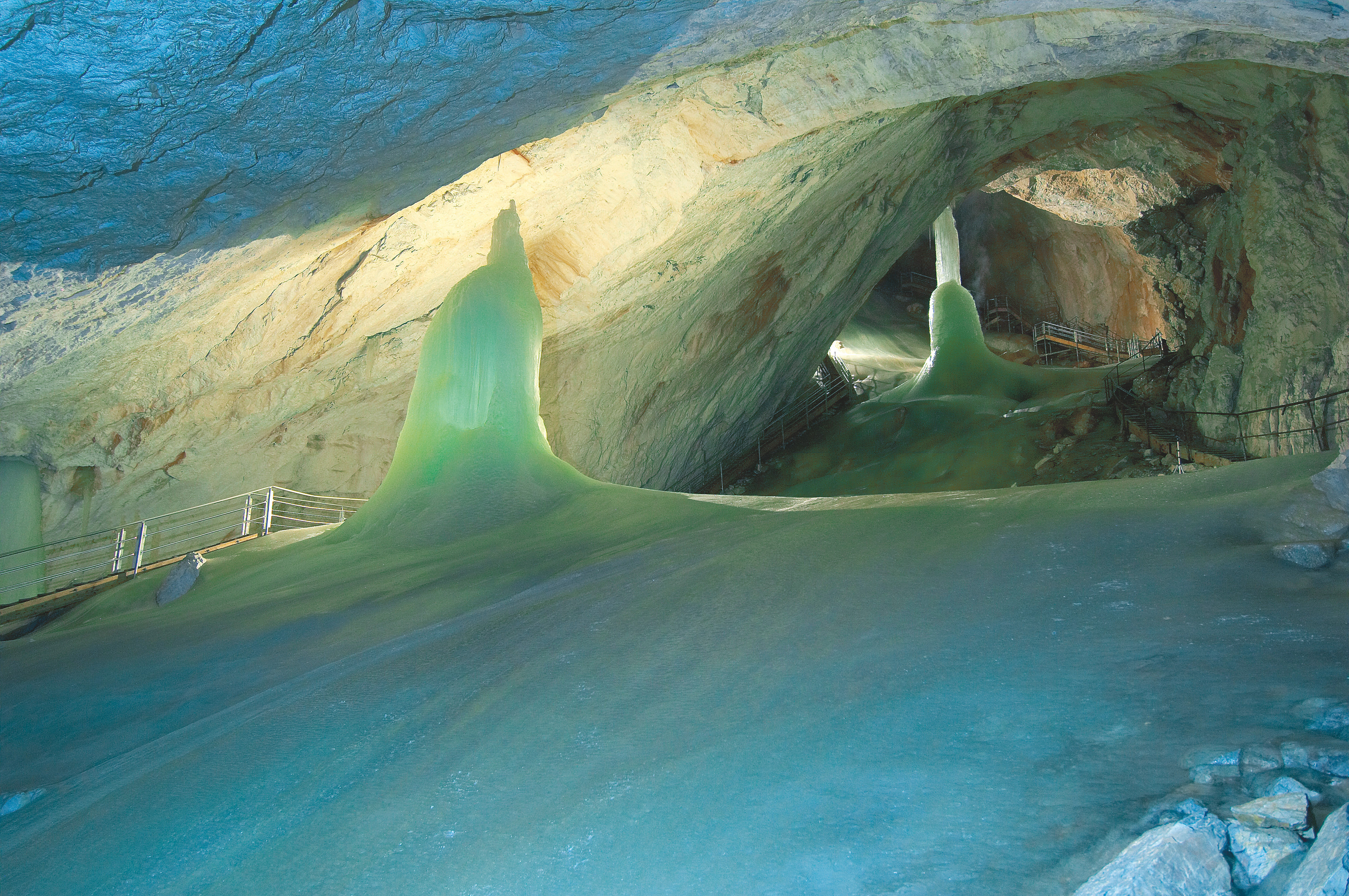 IceCaves3