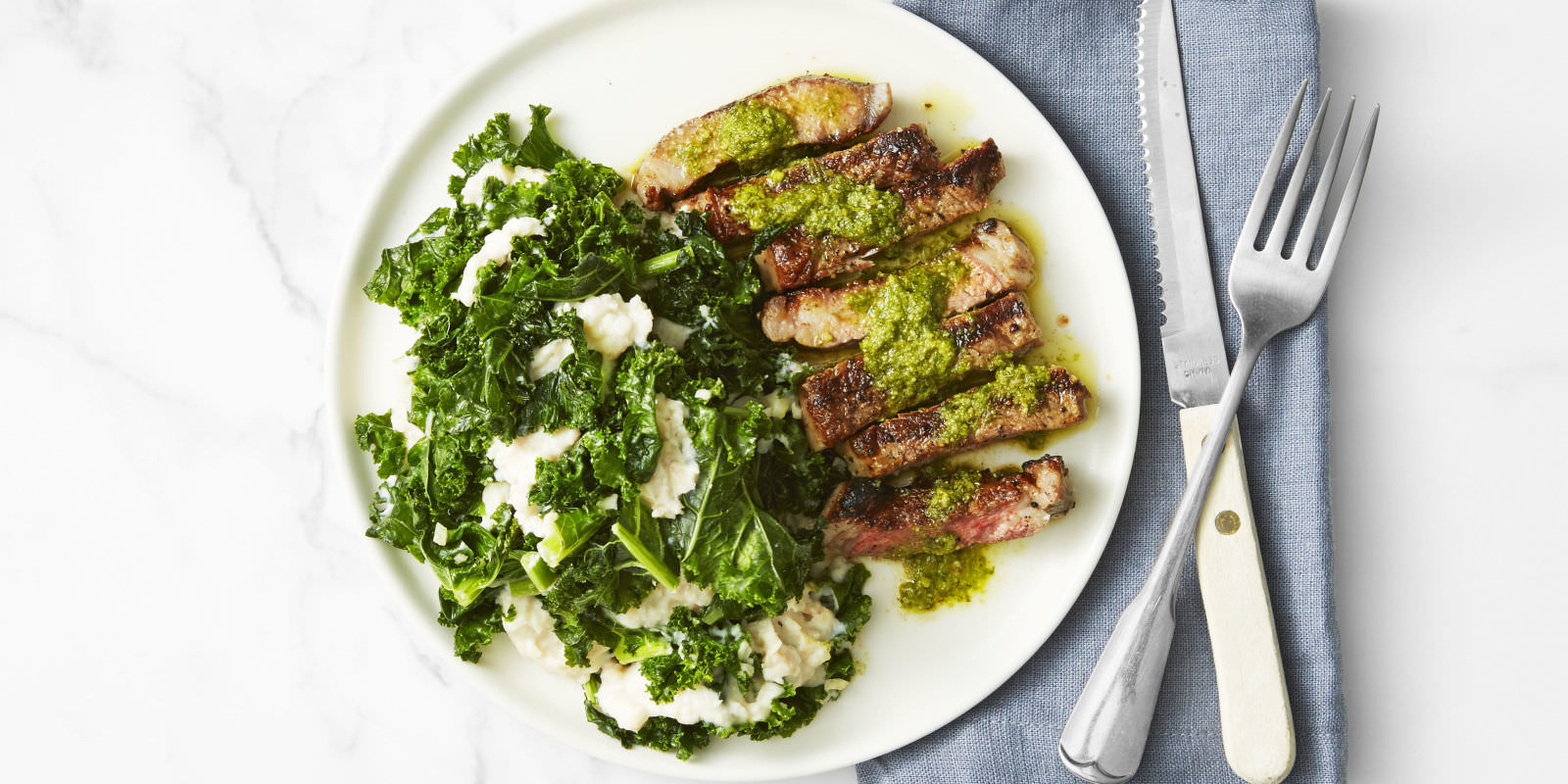 landscape-1483547895-ghk010117yksteakwithkaleandwhitebeanmash