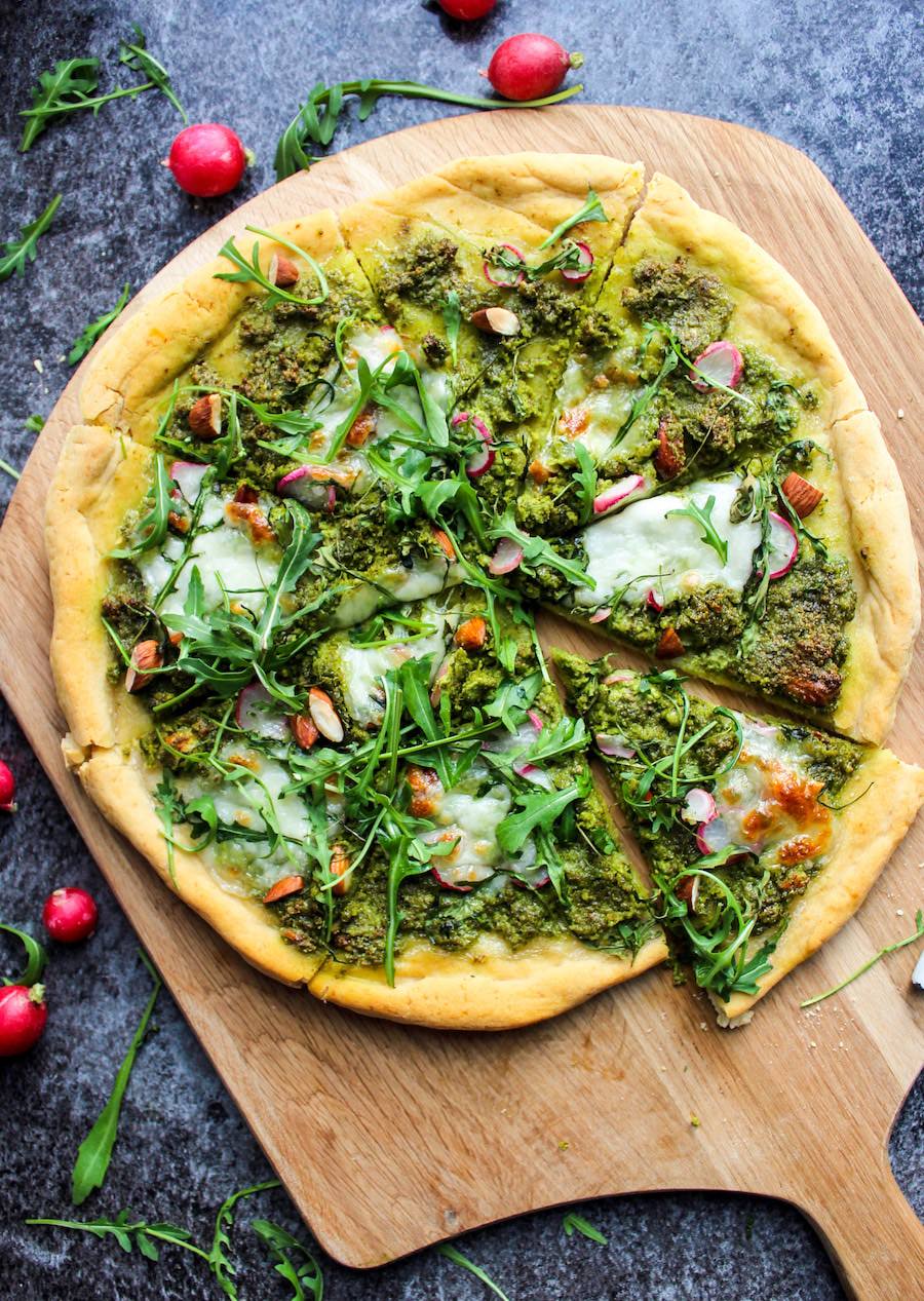 Super-Green-Kale-Pesto-Pizza_-2