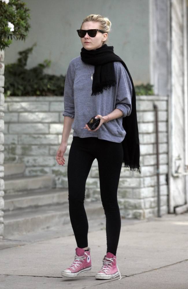 kirsten_dunst_yoga_class_3
