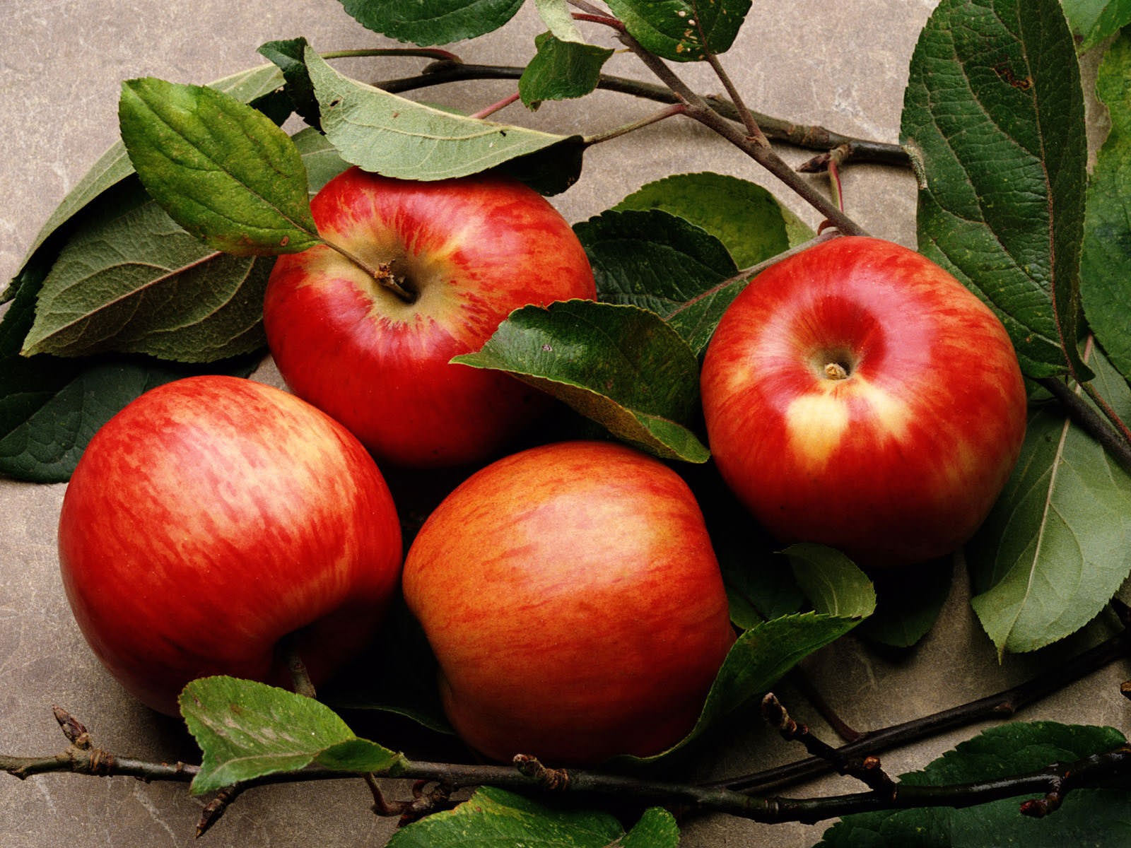 apples