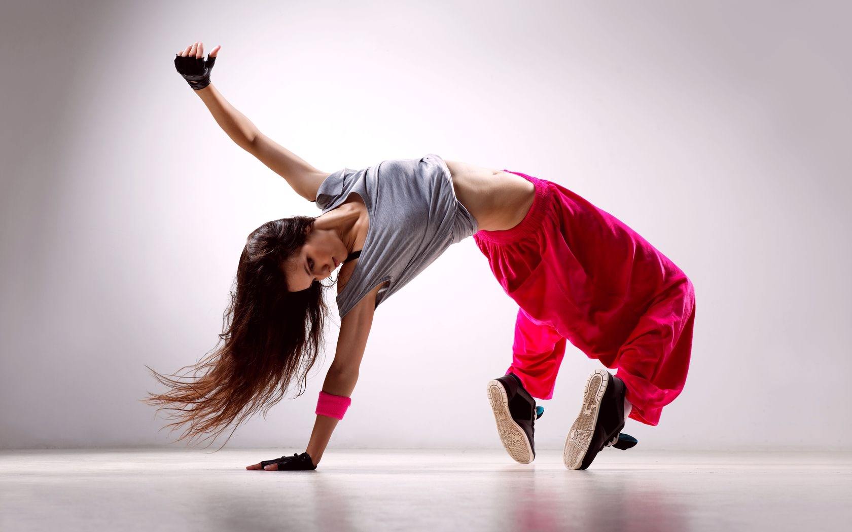 girl-dance-music-movement