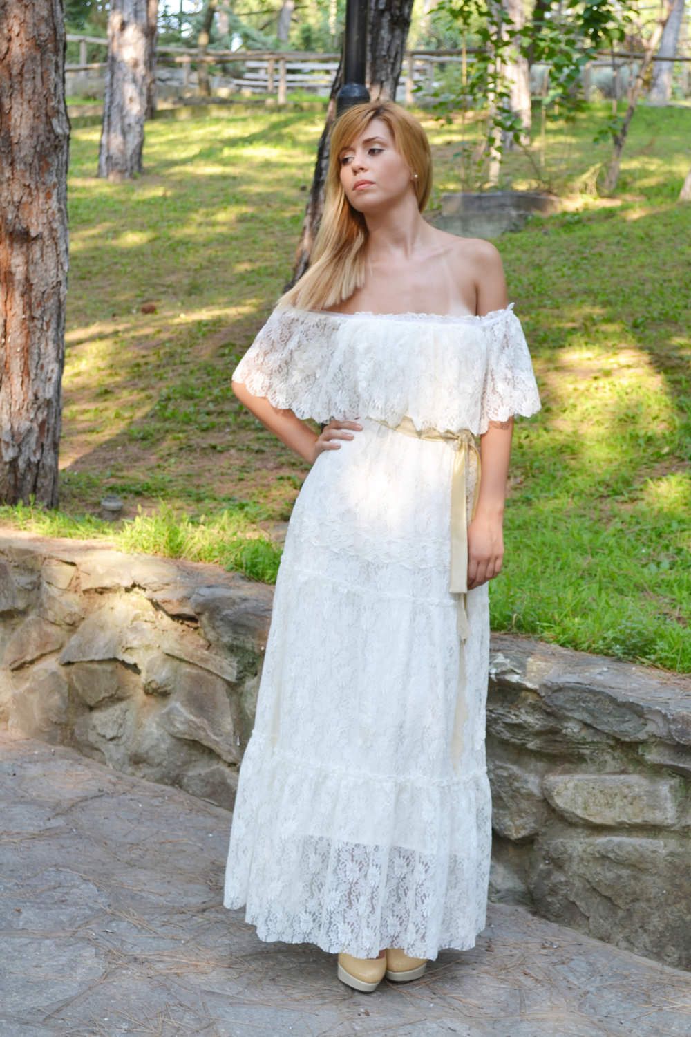 70s-lace-ivory-wedding-dress-ruffled-vintage-by-suzannamdesigns-5