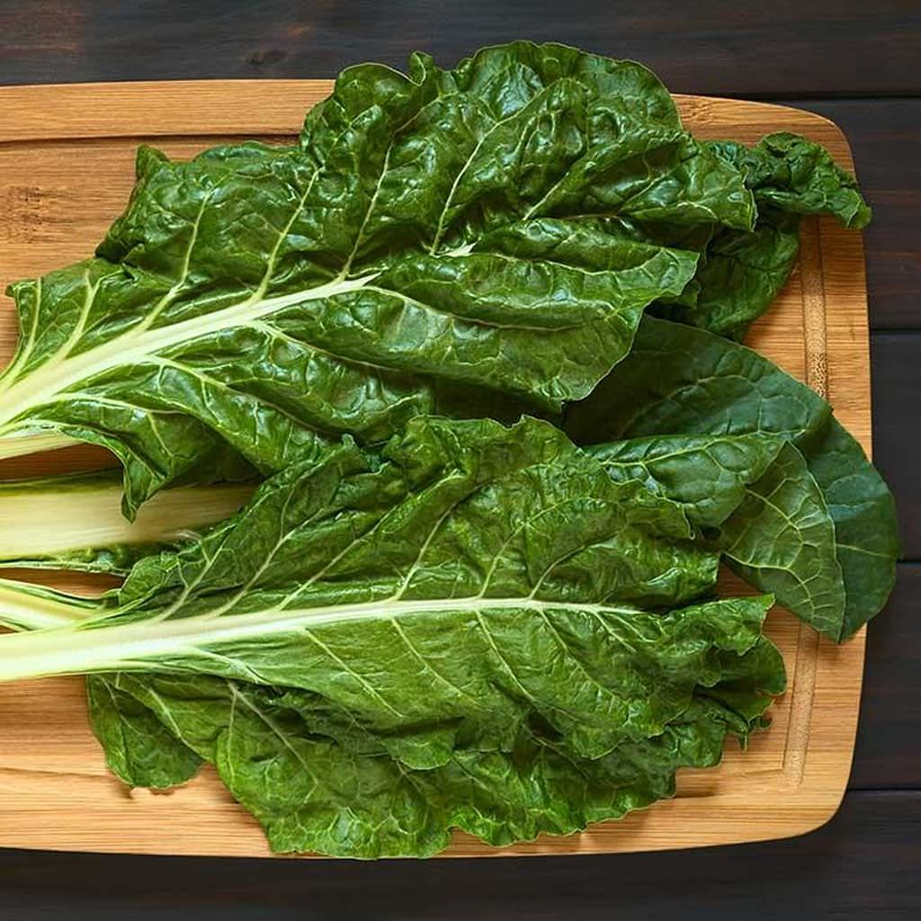shutterstock_269445449-leafy-greens-ildi-papp
