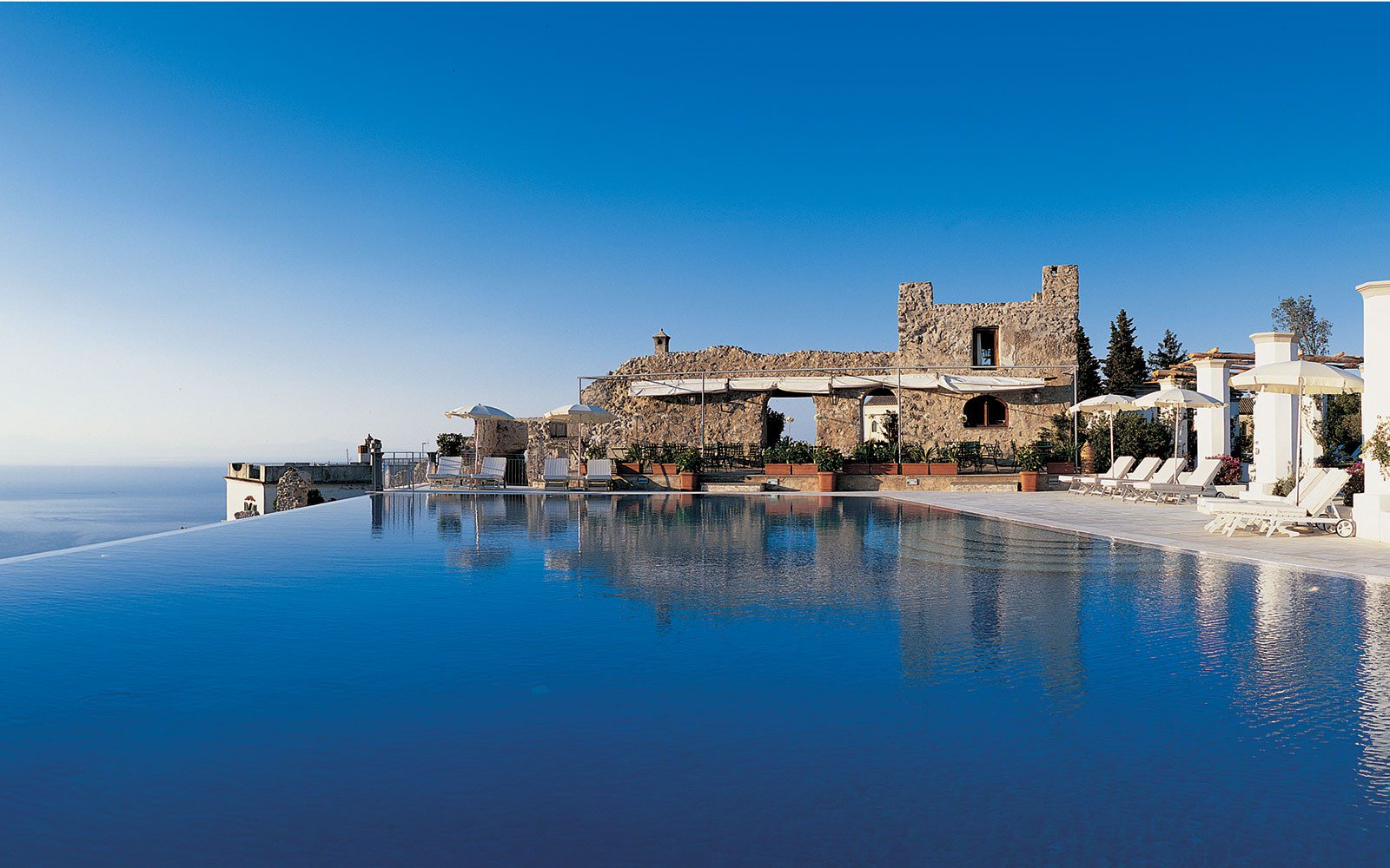 hotel caruso