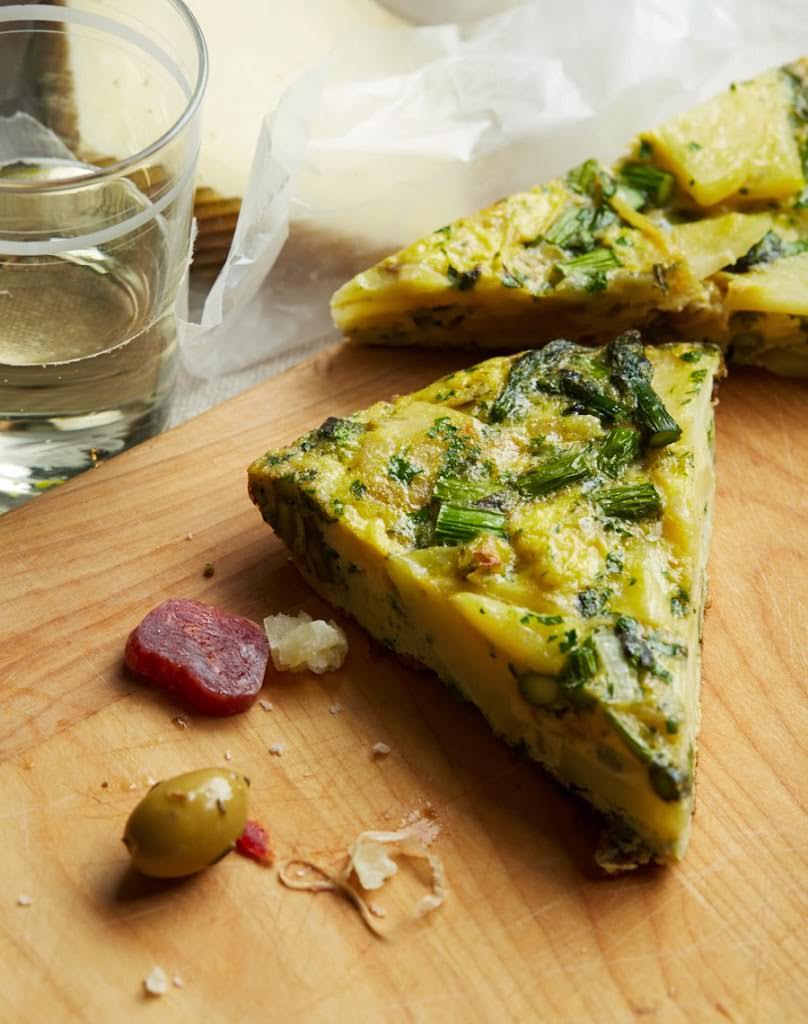 Best-Spanish-Tortilla-recipe-easy-picnic-foods-cupofjo