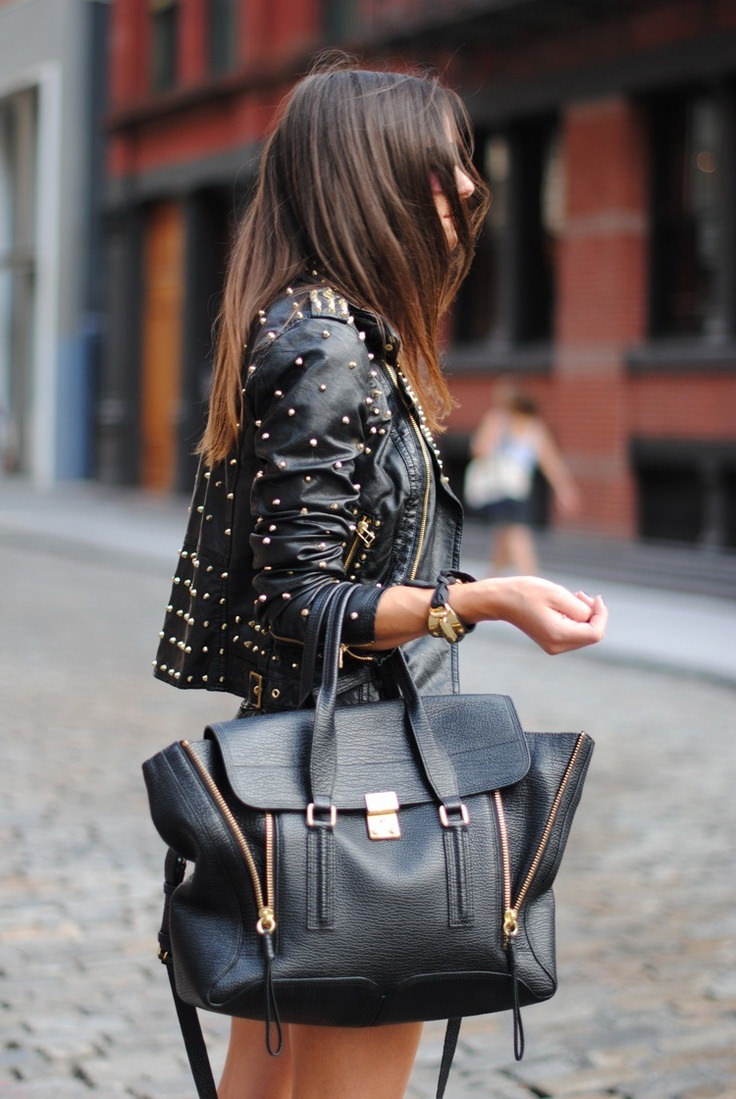 Designer-Carry-All-Tote