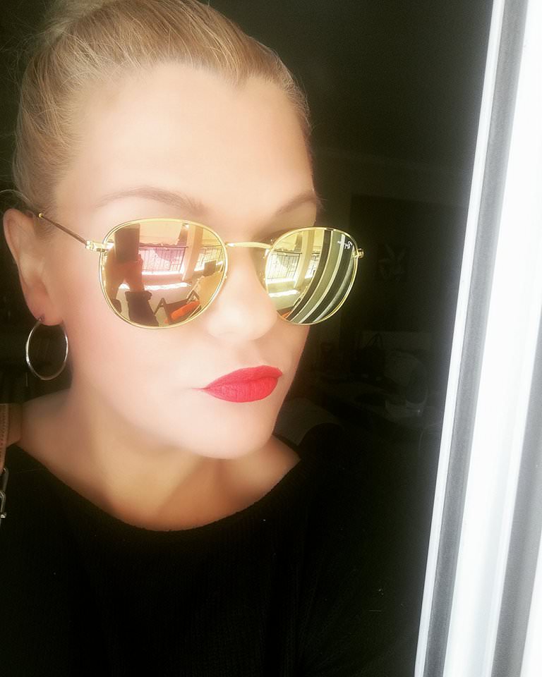 Hasta La Vista Mega Matte lips απο W7