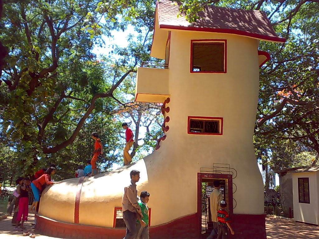 boot house