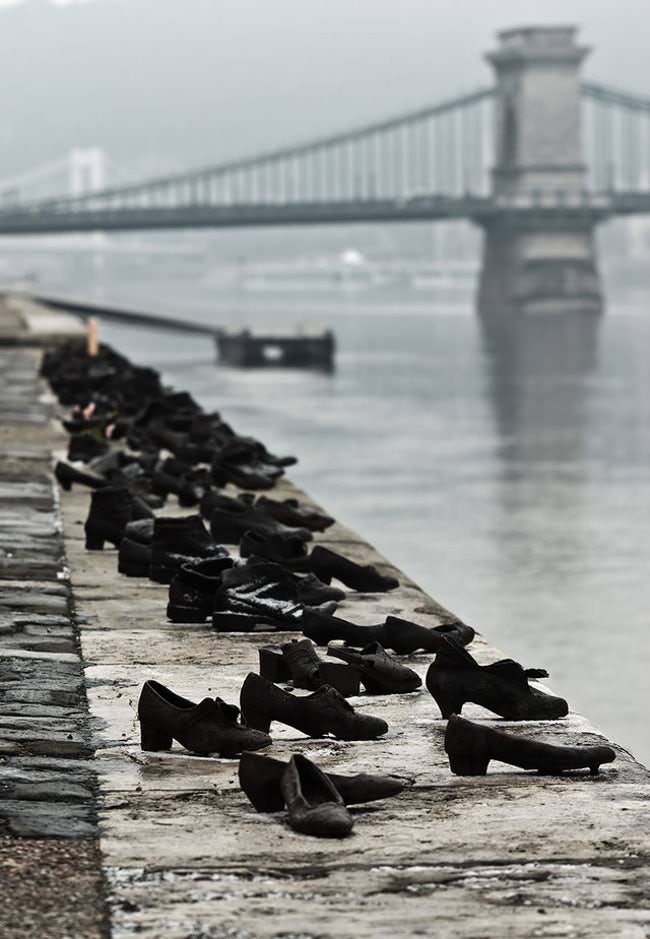 The Shoes on The Danube Bank