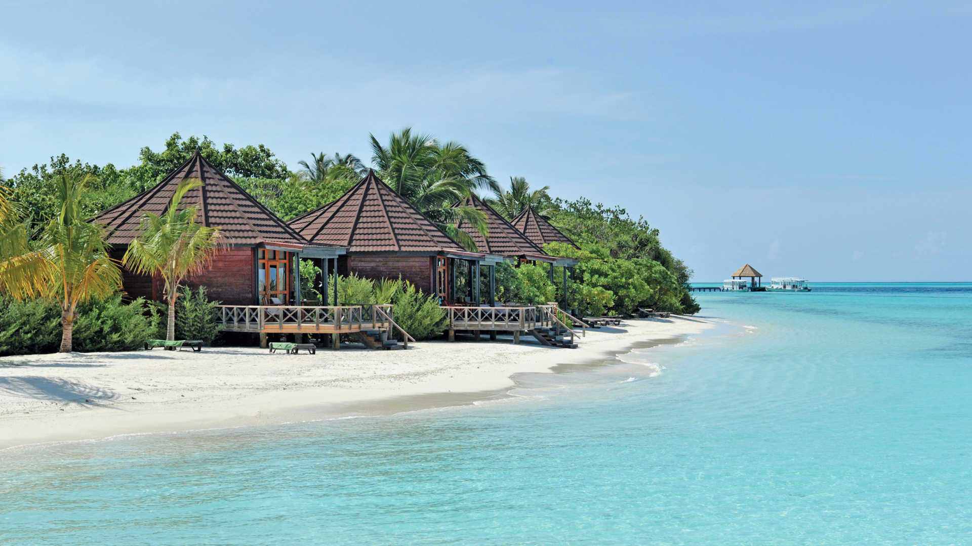 Komandoo Island Resort