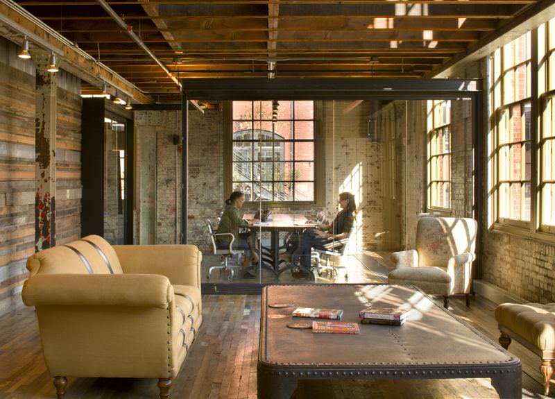 Meyer Scherer & Rockcastle- Urban Outfitters Headquarters