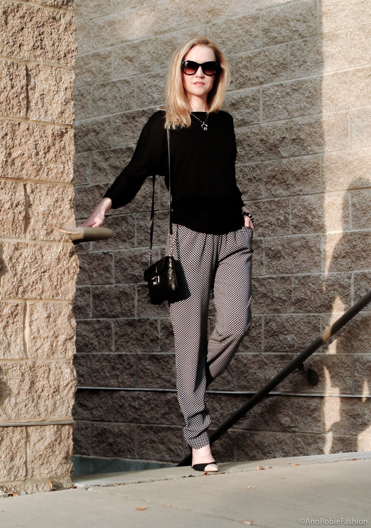 Black-top-White-House-Black-Market-casual-pants-Ann-Taylor-and-heels-Calvin-Klein-classic-casual-outfit-by-style-blogger-AnnRobieFashion-20w