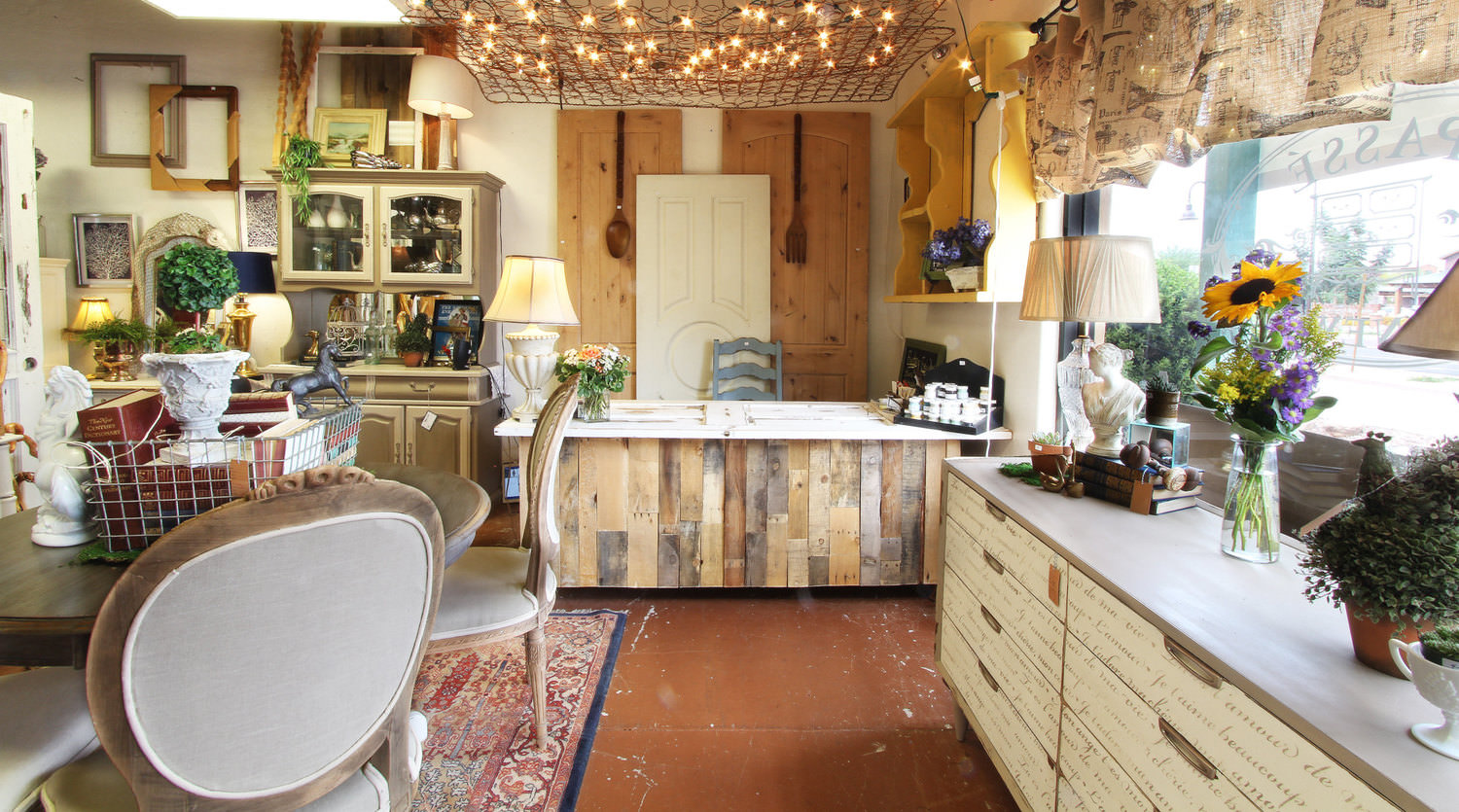 Passe-Renewal-Antique-and-Vintage-Furniture-Store-in-Queen-Creek-Arizona