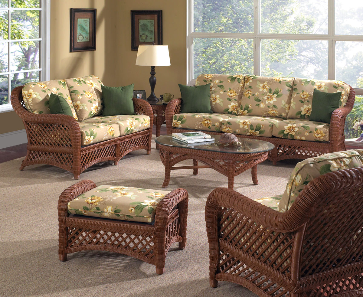 Wicker-Furniture-Photo