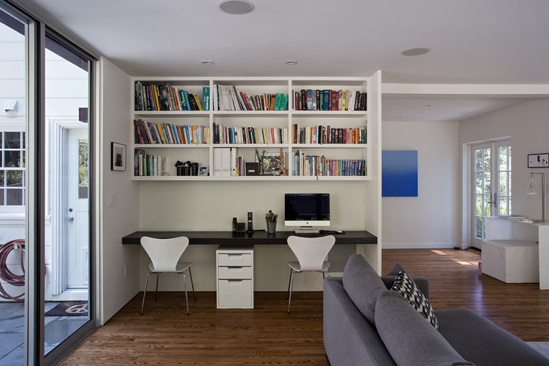 modern-home-office-built-in-desk-interiors-070617-924-07