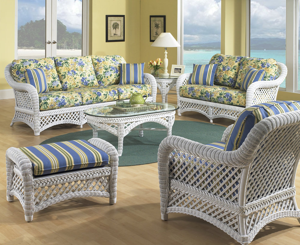 white-wicker-furniture-2