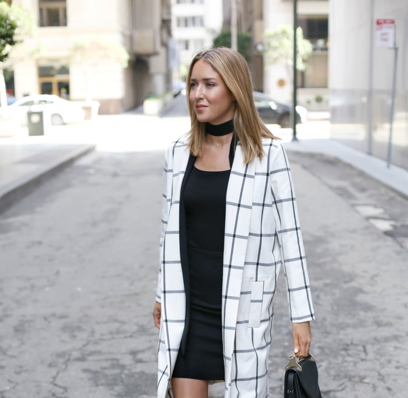 windowpane-long-blazer-coat-black-pencil-skirt-skinny-scarf-choker-straight-lob-blonde-hair-work-wear-office-style-professional-women-fashion-style-blog-memorandum-mary-orton5