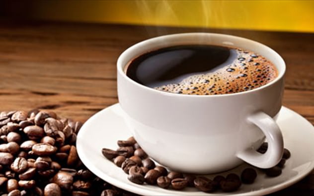 giati-prepei-na-pinoume-kafe-kathe-mera-11-logoi-gia-na-peisteite