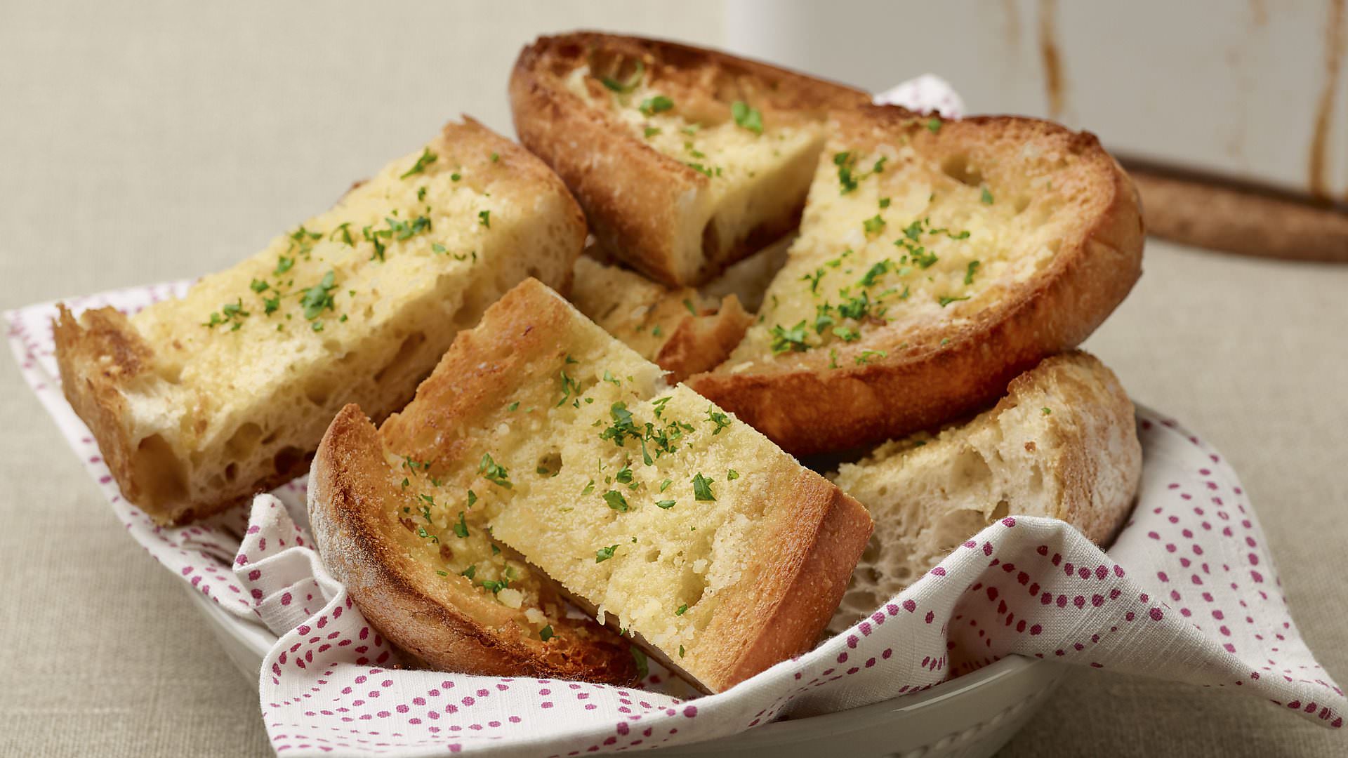 RachaelRay_GarlicBread_H