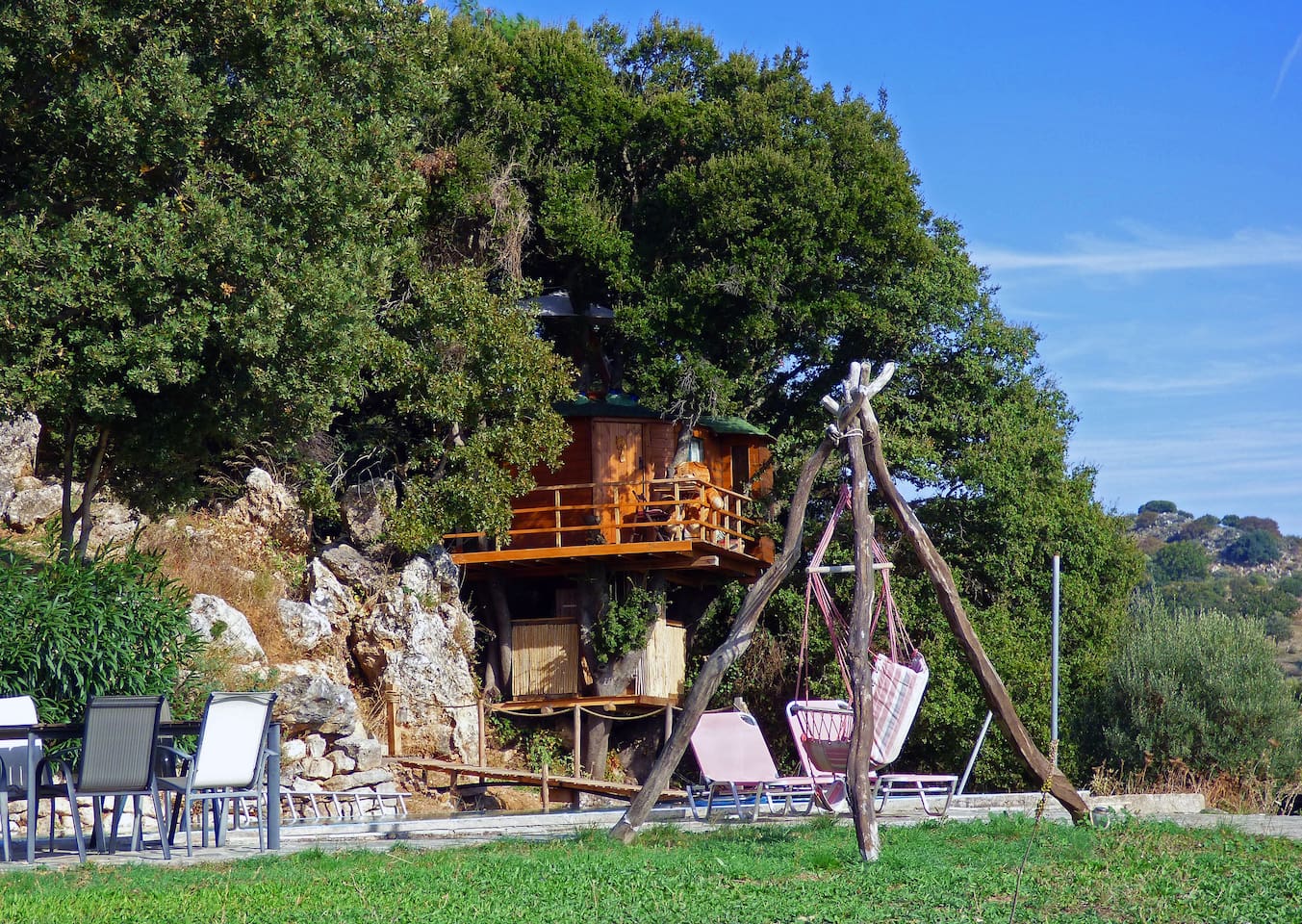 Treetop Hideaway, Μονοπάρι Ρεθύμνου