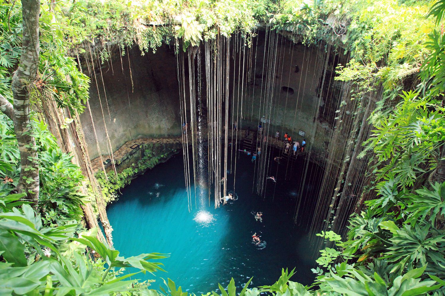 Cenote Ik Kil (Chichen Itza, Mexico)