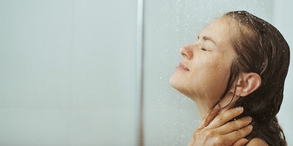 e964ae9cf2f8359b_woman-showering.xxxlarge
