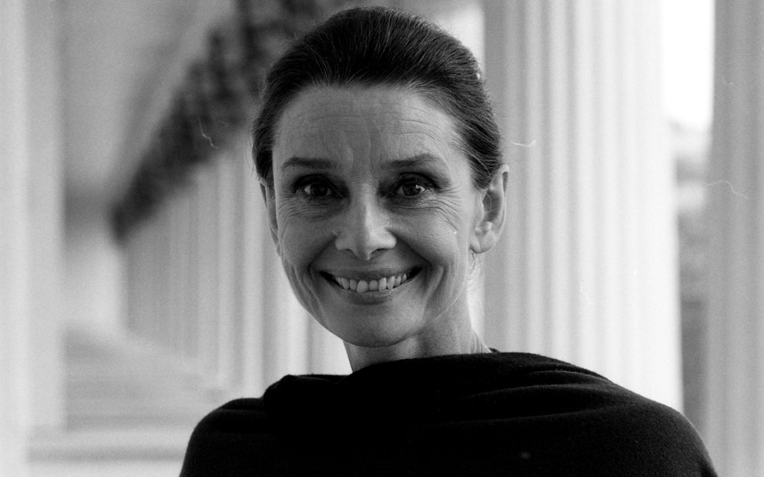 audrey-hepburn-1_3290402k