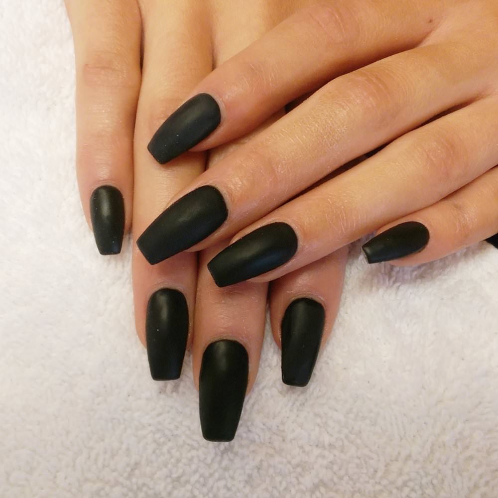 black-nails-acrylic-1