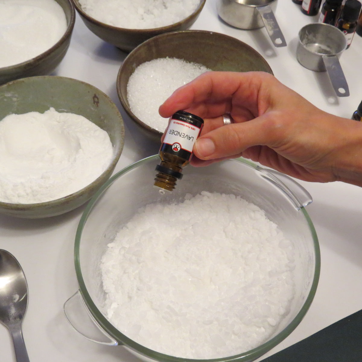 Adding-Essential-Oils-to-Bath-Salts