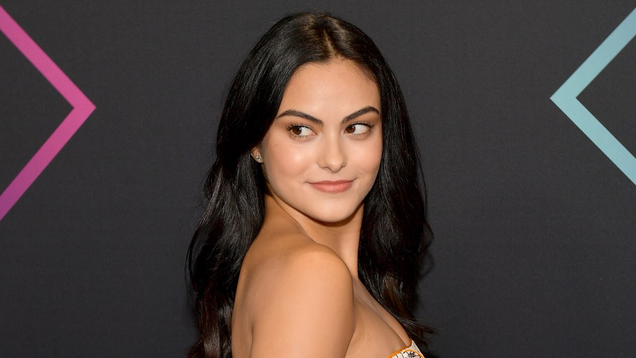 Camila Mendes
